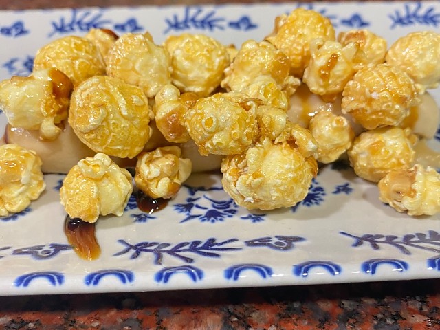 Cremoso de turrón y palomitas caramelizadas 